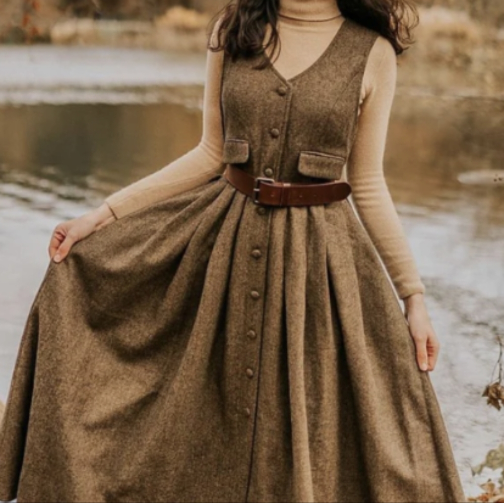 NWT Linennaive Dark Amber 11 Academia Wool Dress size small